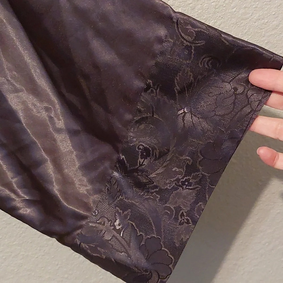 Vintage 90s Y2K Victoria's secret Gold label Metallic Gray Satin Robe O/S - Picture 3 of 8